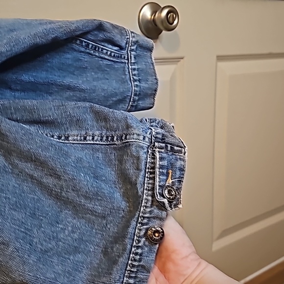 Jean Jacket size Medium by sneak peek. Adjustable buttons on both bottom sides - Picture 6 of 6